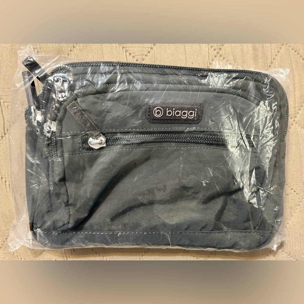 Biaggi Flexmates Convertible Anti-Theft Crossbody Bag - Picture 3 of 15